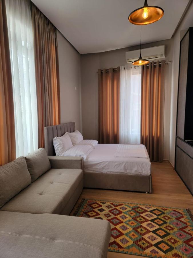 Berhami Studio Apartment 地拉那 外观 照片