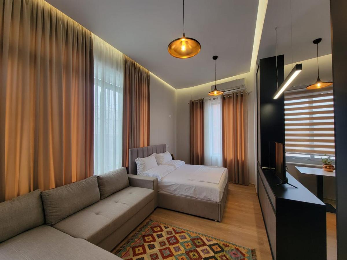 Berhami Studio Apartment 地拉那 外观 照片