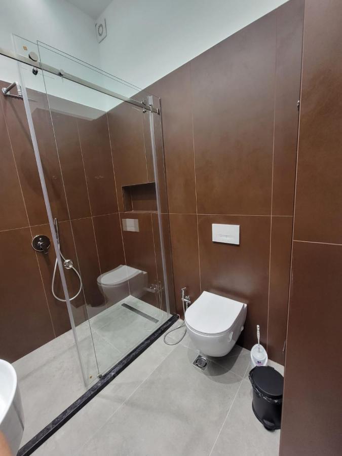 Berhami Studio Apartment 地拉那 外观 照片